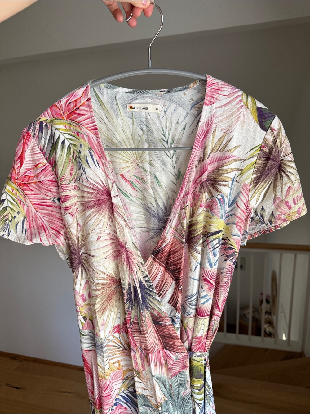 Marine Layer Emlyn Midi Wrap Dress Tropical Palm Leaves M Medium - Picture 6 of 6